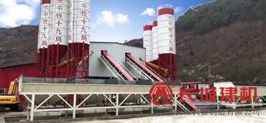 混凝土搅拌站出料口不出料是咋回事?