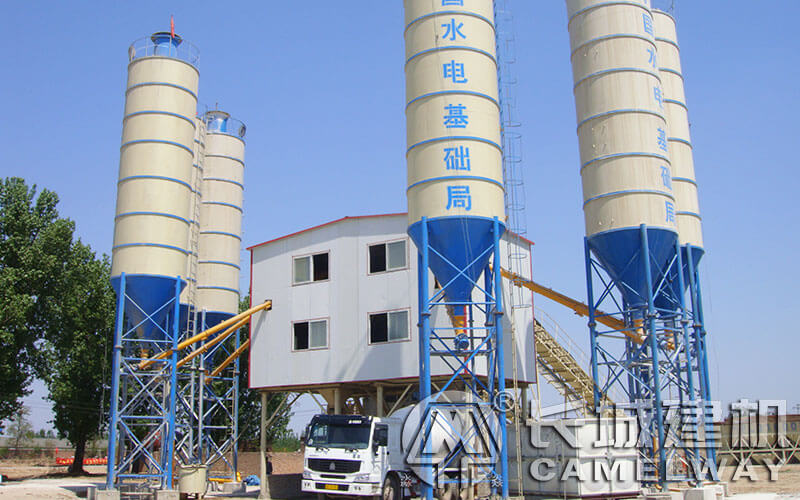 两方的商砼搅拌站多少钱,用什么型号主机