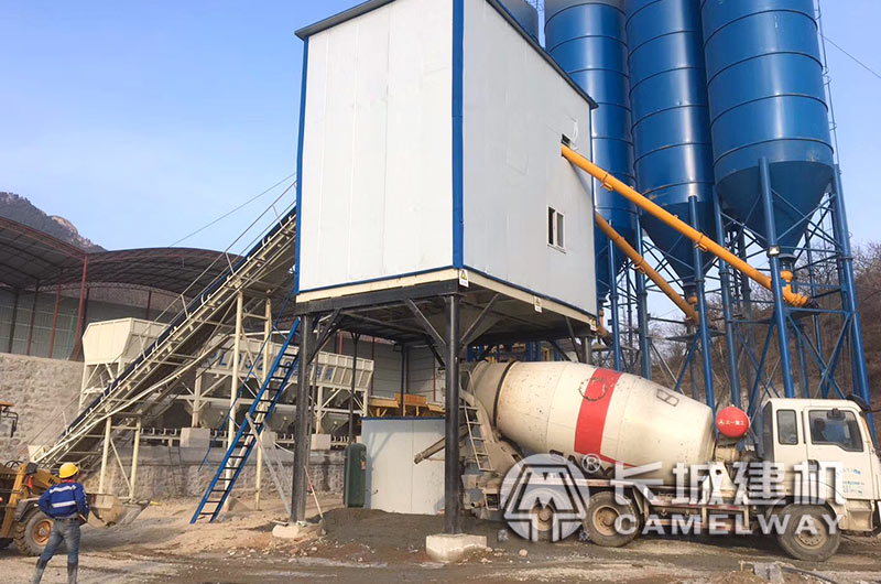 60搅拌站生产实景 60搅拌站生产实景